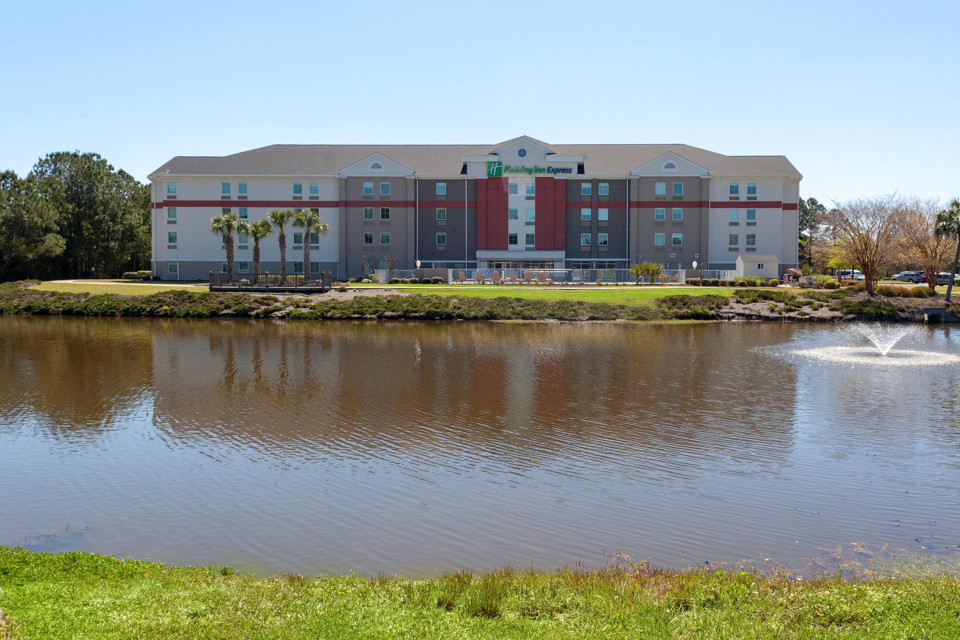 Holiday Inn Express Myrtle Beach-Broadway At The Beach By Ihg Exterior foto